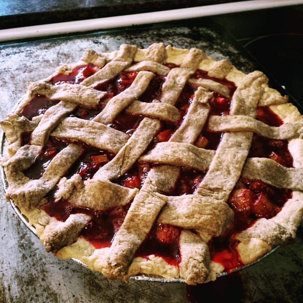 most popular food in minnesota strawberry rhubarb pie